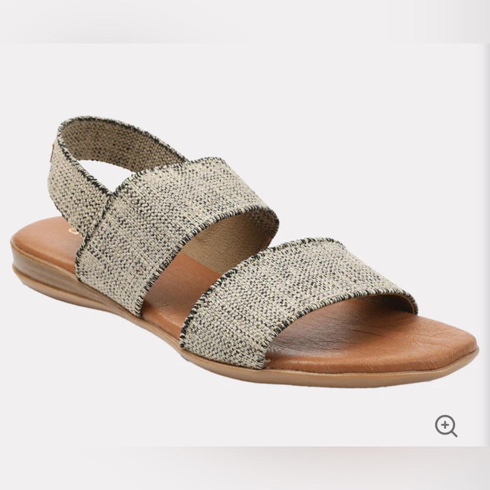 ANDRÉ ASSOUS Nigella Featherweights Sandals – Black Beige Linen – Size 9